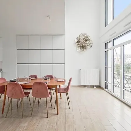 Riviera Near Disneyland Paris شيسي